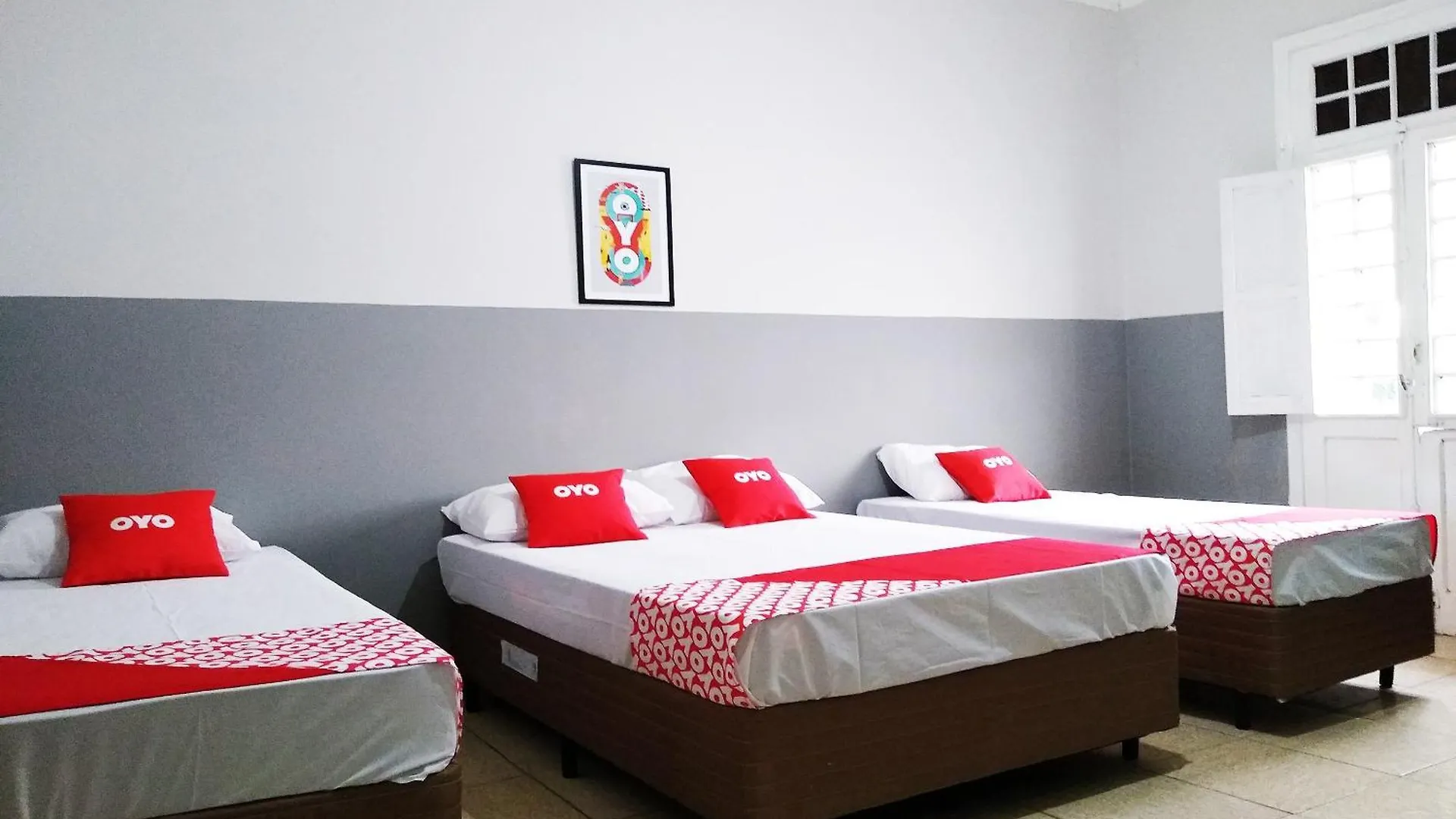 Oyo Hotel Bras contacts